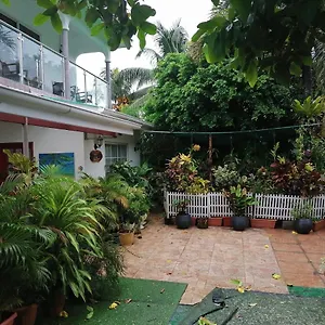 Creole Apartment Pointe La Rue