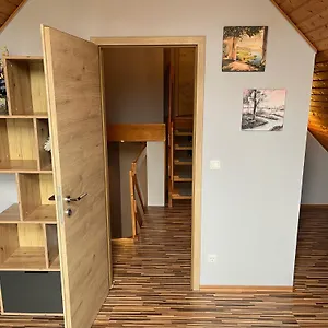 32 Ferienhaus Kinding