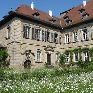 Ferienzimmer Im Schloss Gasthof Burgpreppach